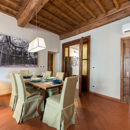 Hearth Of In Great Location Appartement *